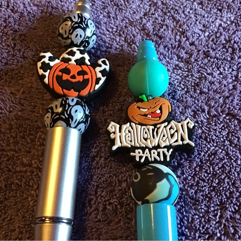 Halloween Themed Pens Set